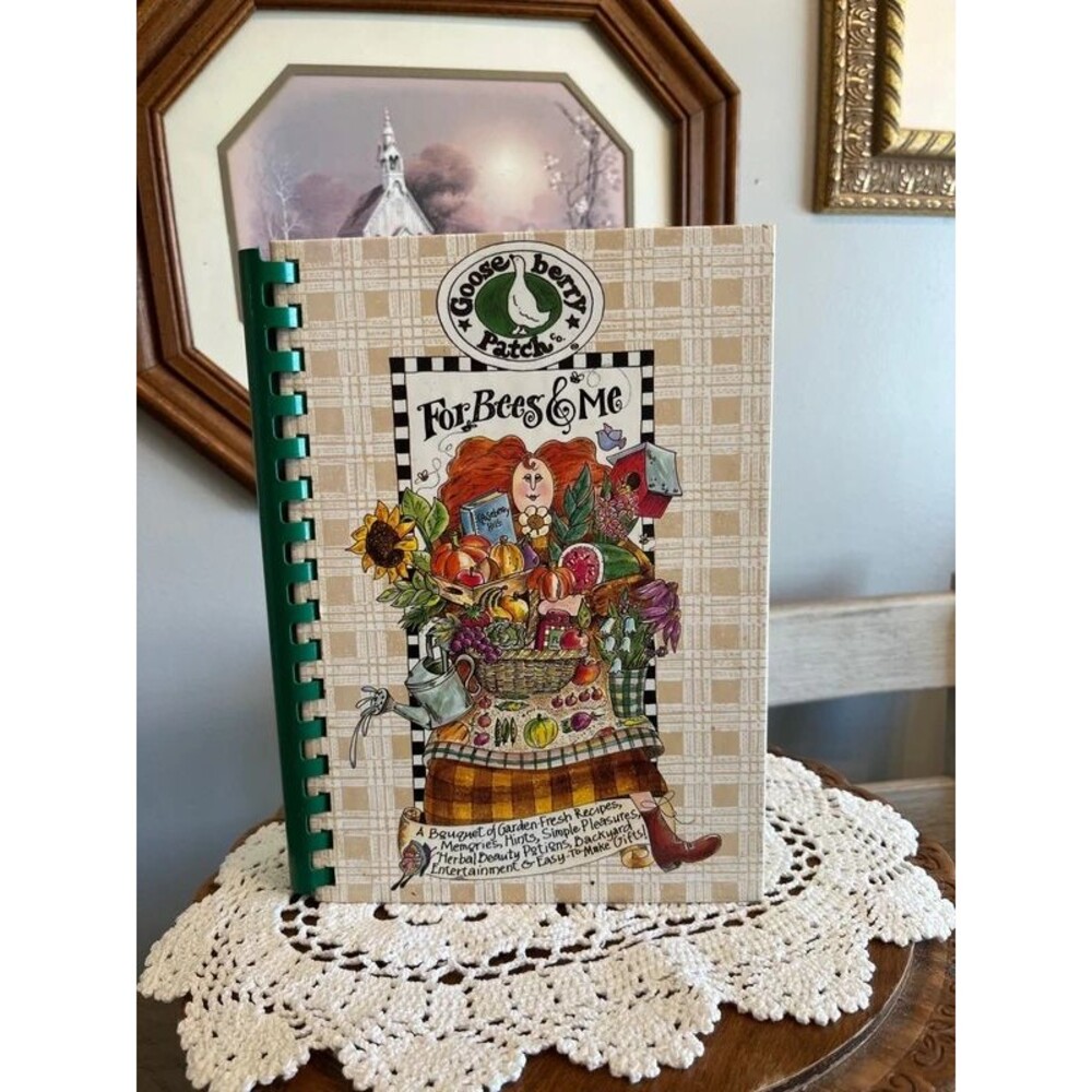 Gooseberry Patch For Bees & Me cookbook